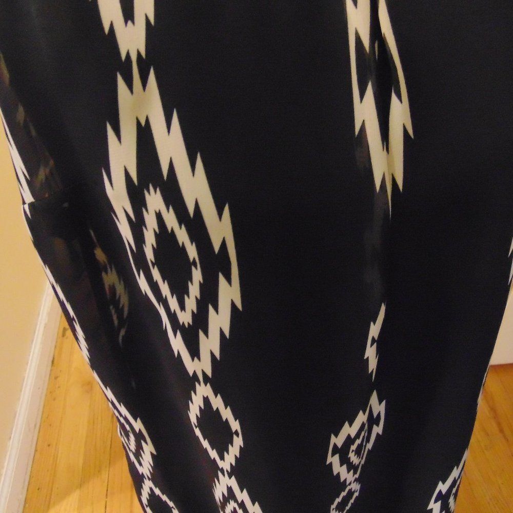 *486 I.N. Aztec Print Mini Dress - Picture 4 of 8